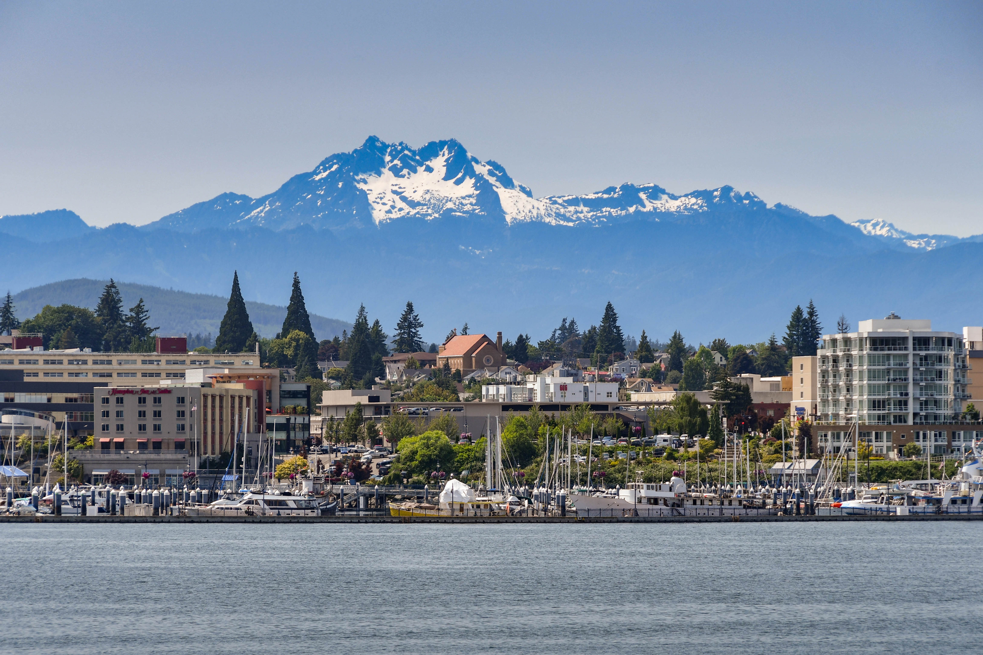 Making moves simple, fast, and stress-free for families and businesses in Bremerton, WA